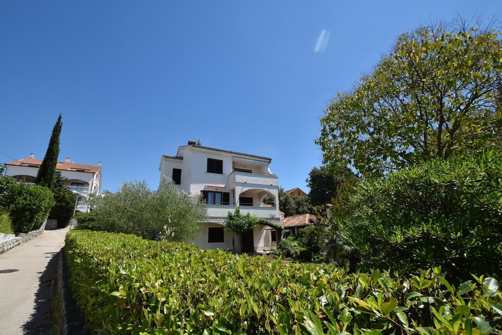 Apartments Drago Malinska Ngoại thất bức ảnh