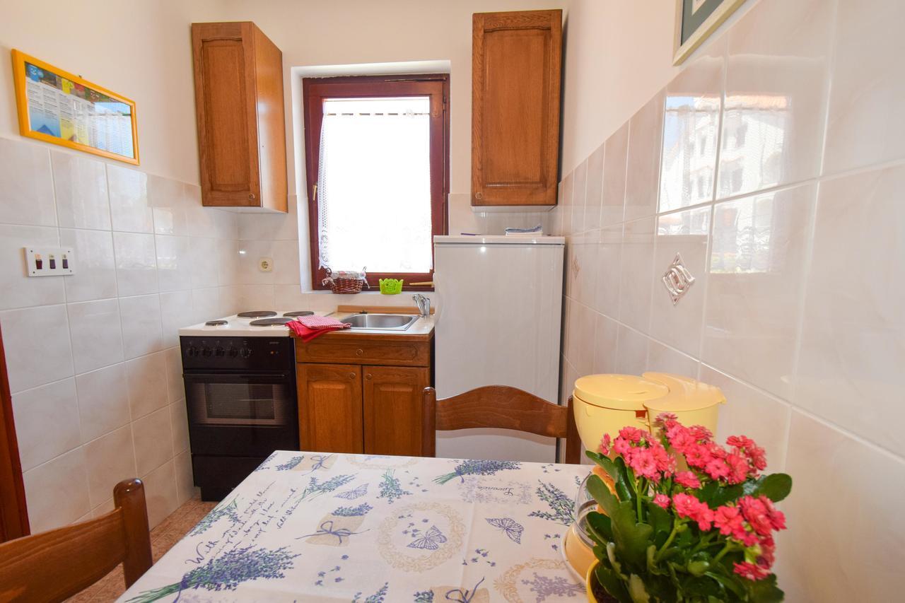 Apartments Drago Malinska Ngoại thất bức ảnh