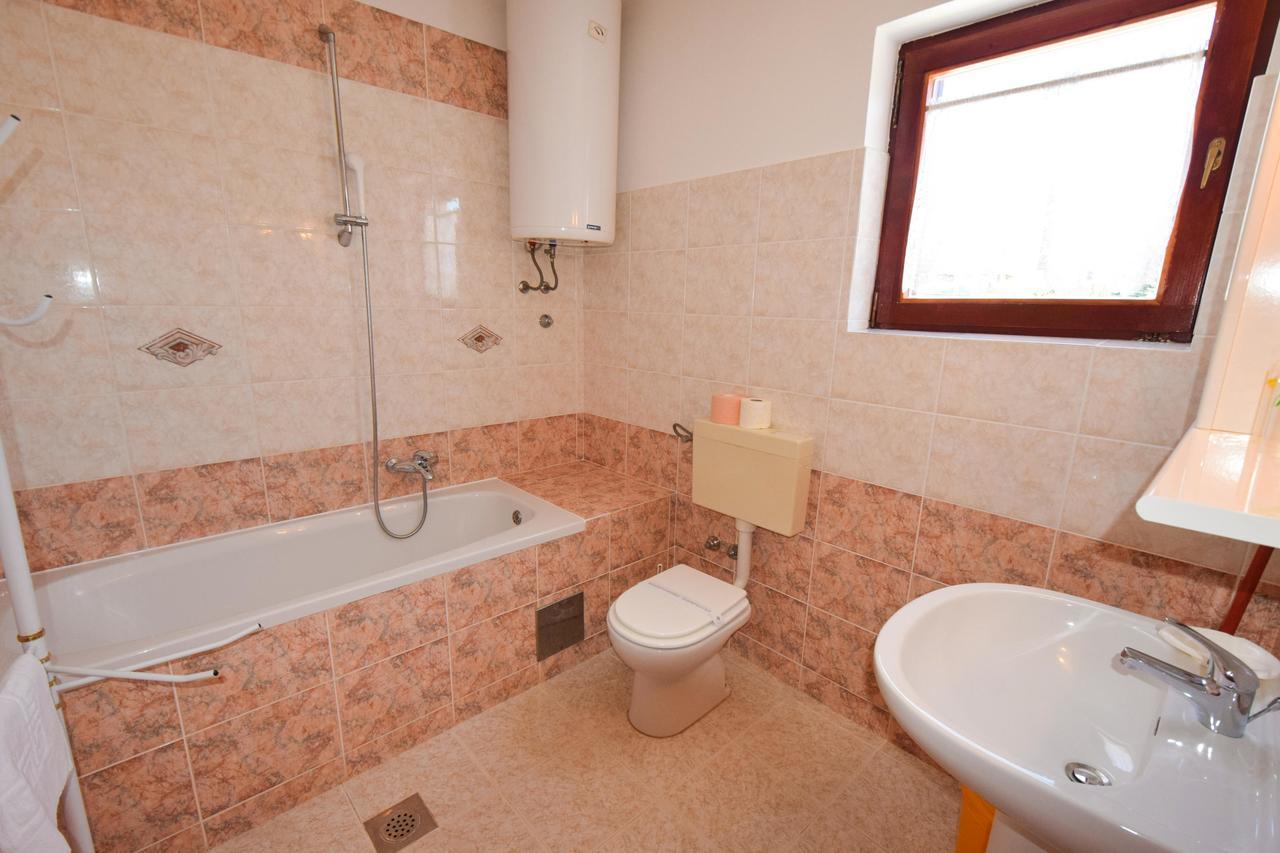 Apartments Drago Malinska Ngoại thất bức ảnh