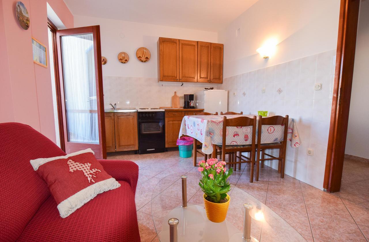 Apartments Drago Malinska Ngoại thất bức ảnh
