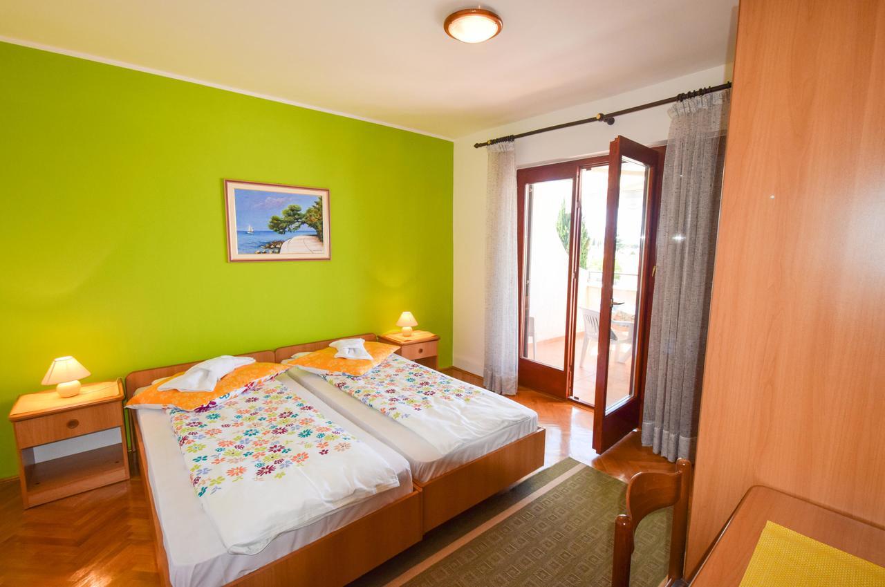 Apartments Drago Malinska Ngoại thất bức ảnh